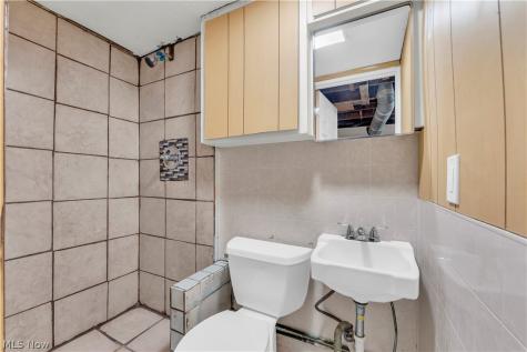 21106 Gardenview Drive Maple Heights OH 44137