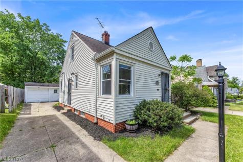 21106 Gardenview Drive Maple Heights OH 44137