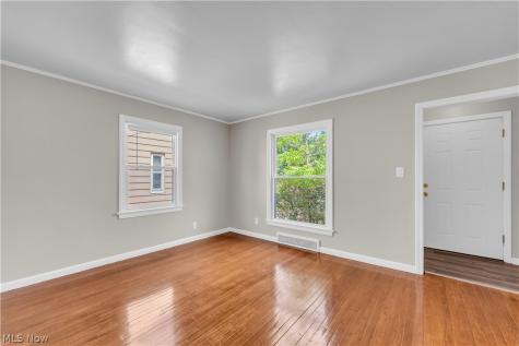 21106 Gardenview Drive Maple Heights OH 44137