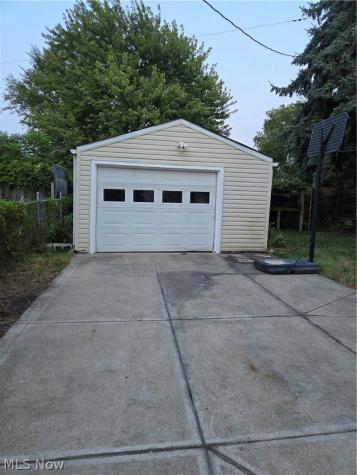 3803 E 50th Street Cleveland OH 44105