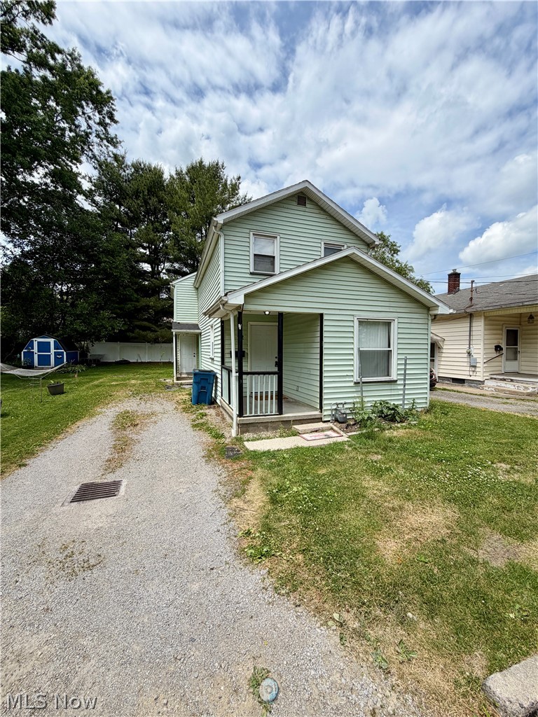 112 N Clover Avenue Niles OH 44446