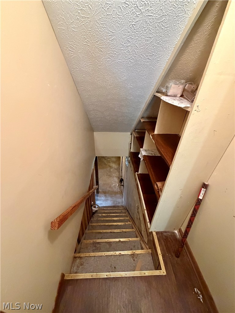 112 N Clover Avenue Niles OH 44446
