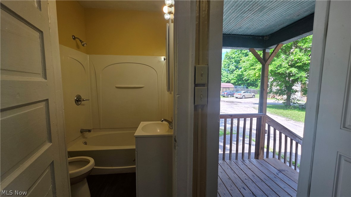 846 Hunter Street Warren OH 44446