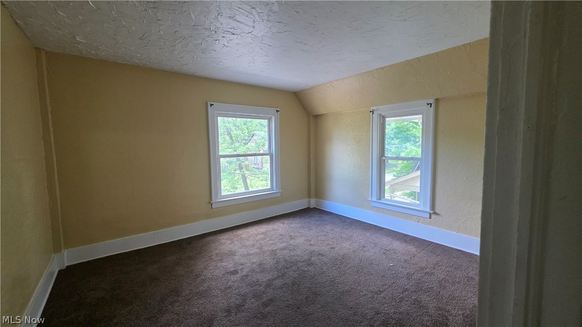 846 Hunter Street Warren OH 44446