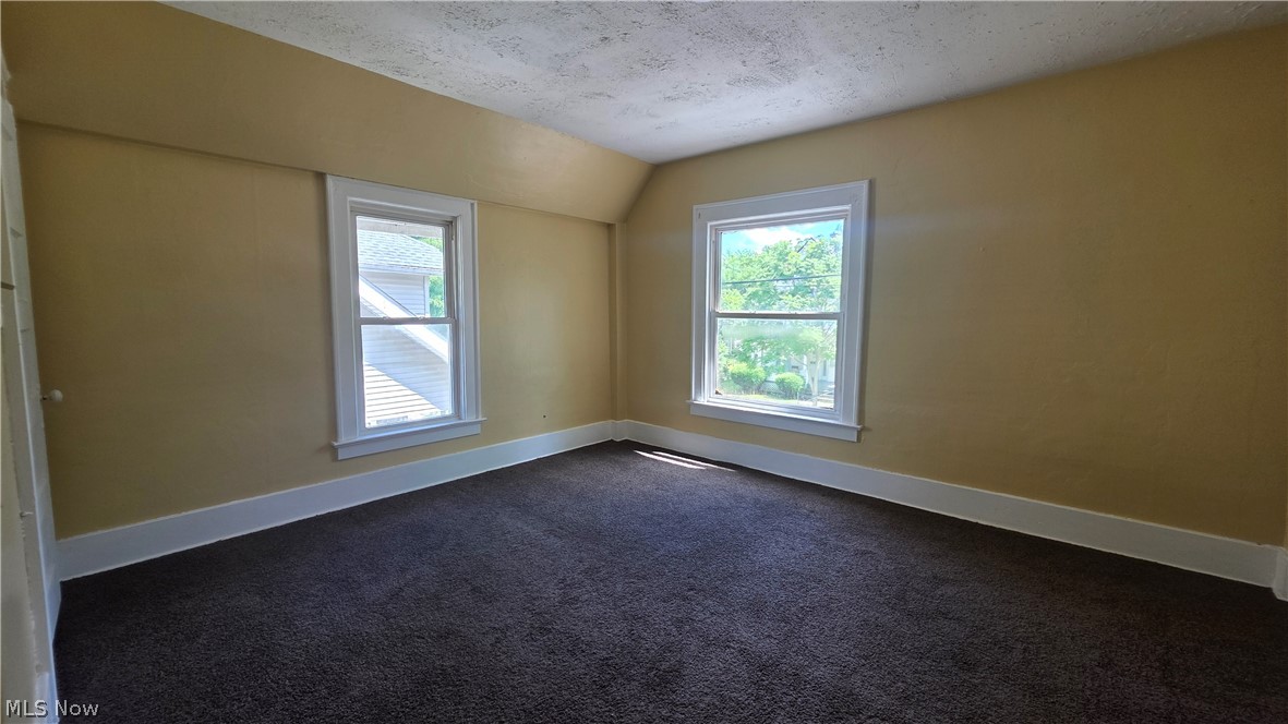 846 Hunter Street Warren OH 44446