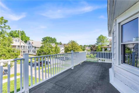 1631 Waterbury Road Lakewood OH 44107