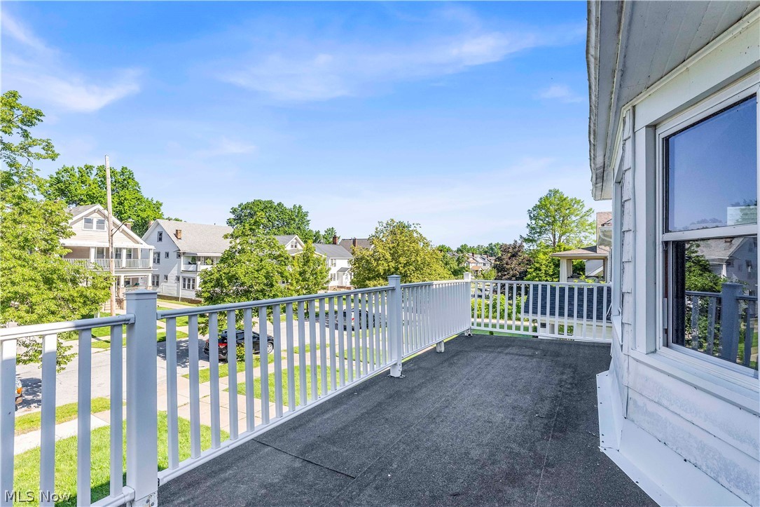 1631 Waterbury Road Lakewood OH 44107