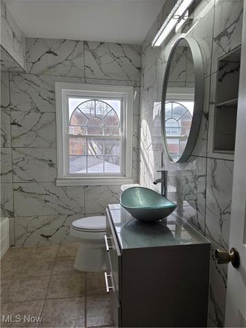 3698 Washington Boulevard University Heights OH 44118