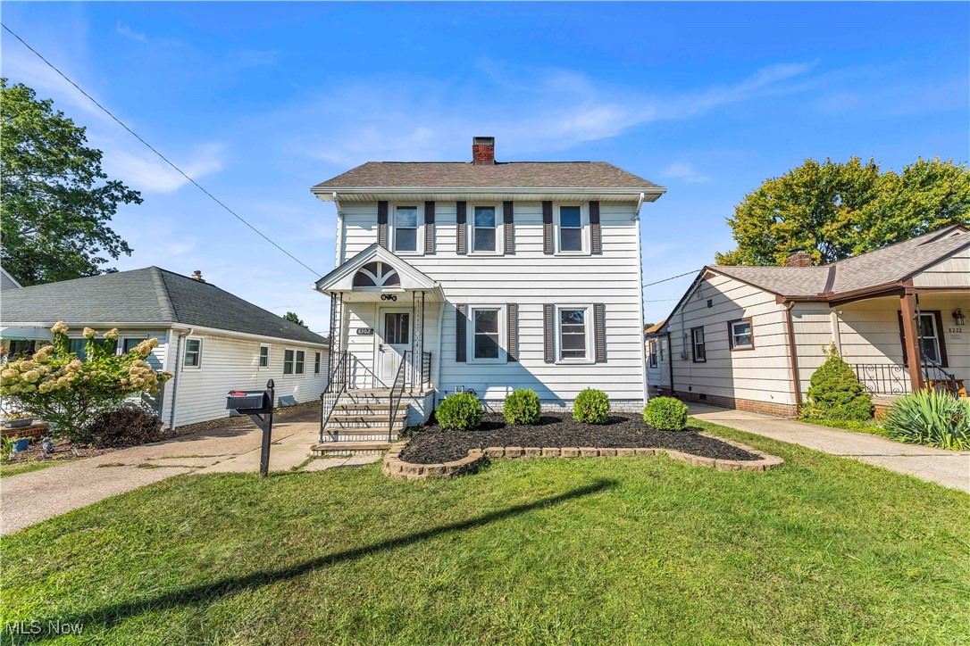 8302 Pinegrove Avenue Parma OH 44129