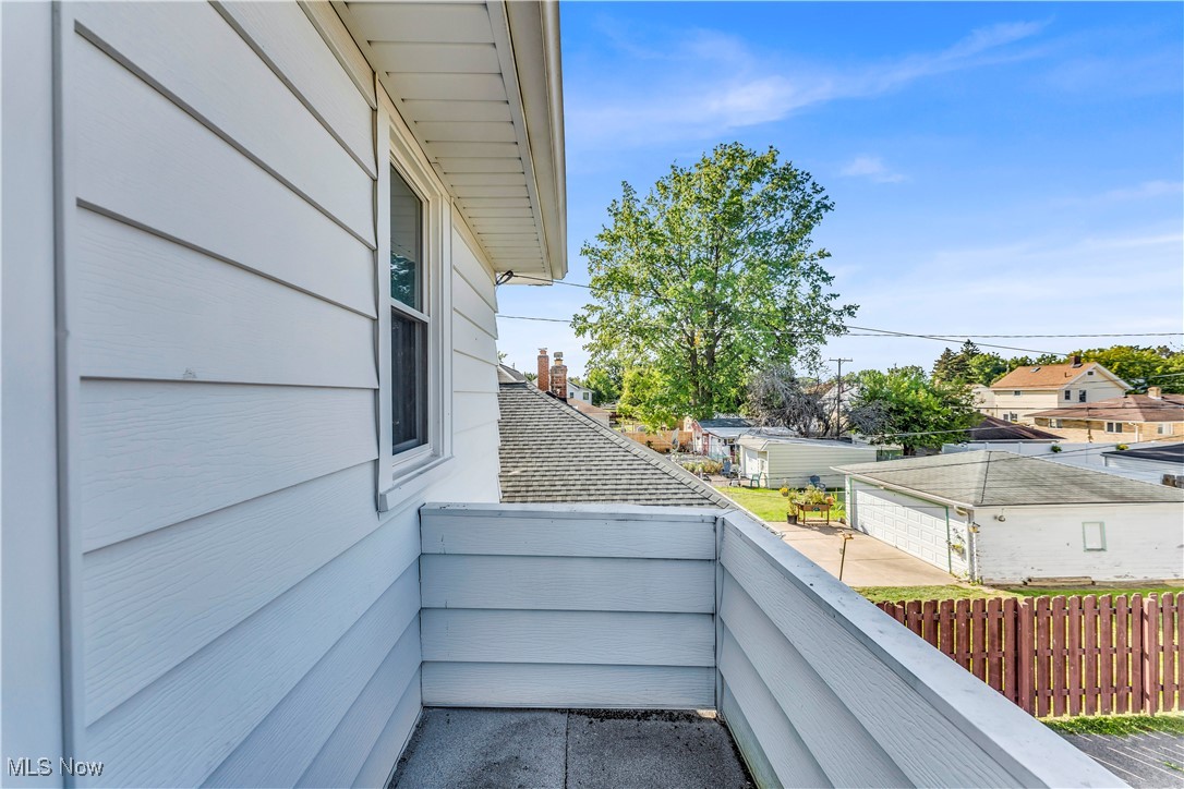 8302 Pinegrove Avenue Parma OH 44129