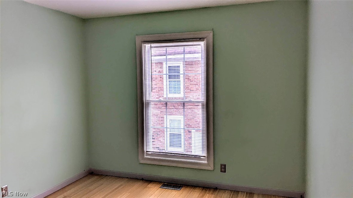 25 Trenton Square Euclid OH 44143