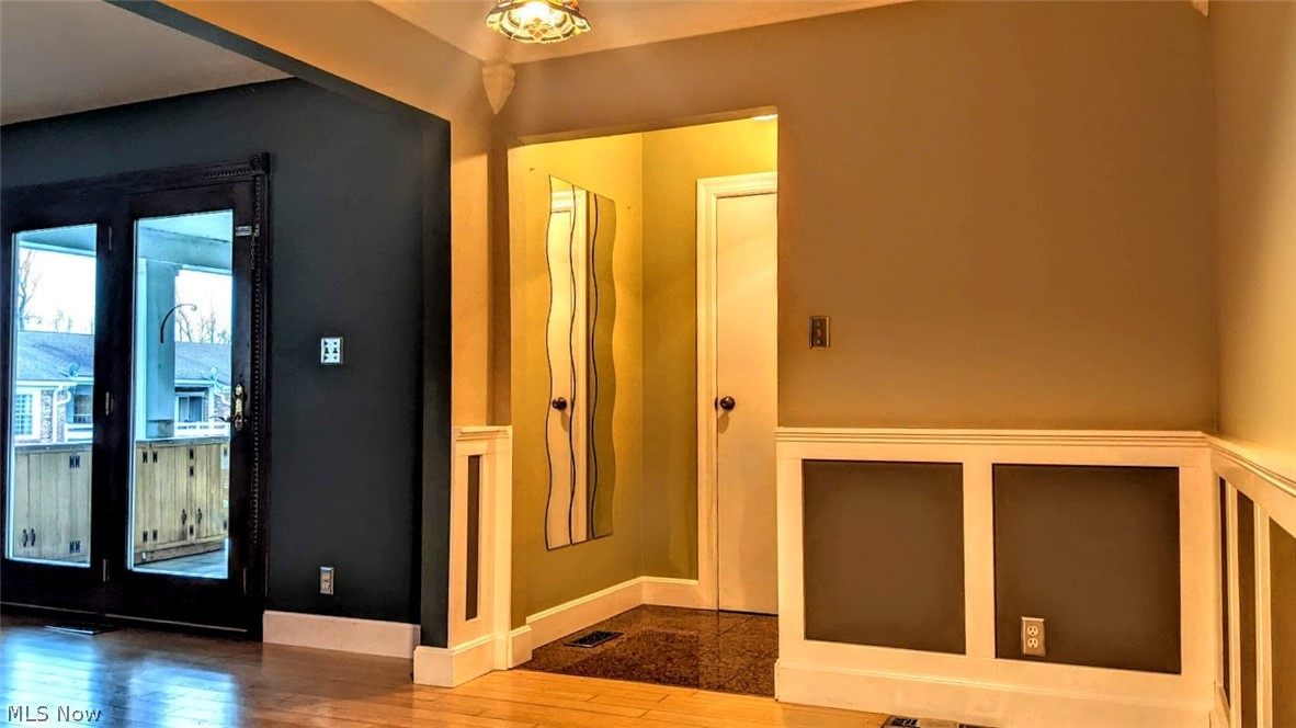 25 Trenton Square Euclid OH 44143