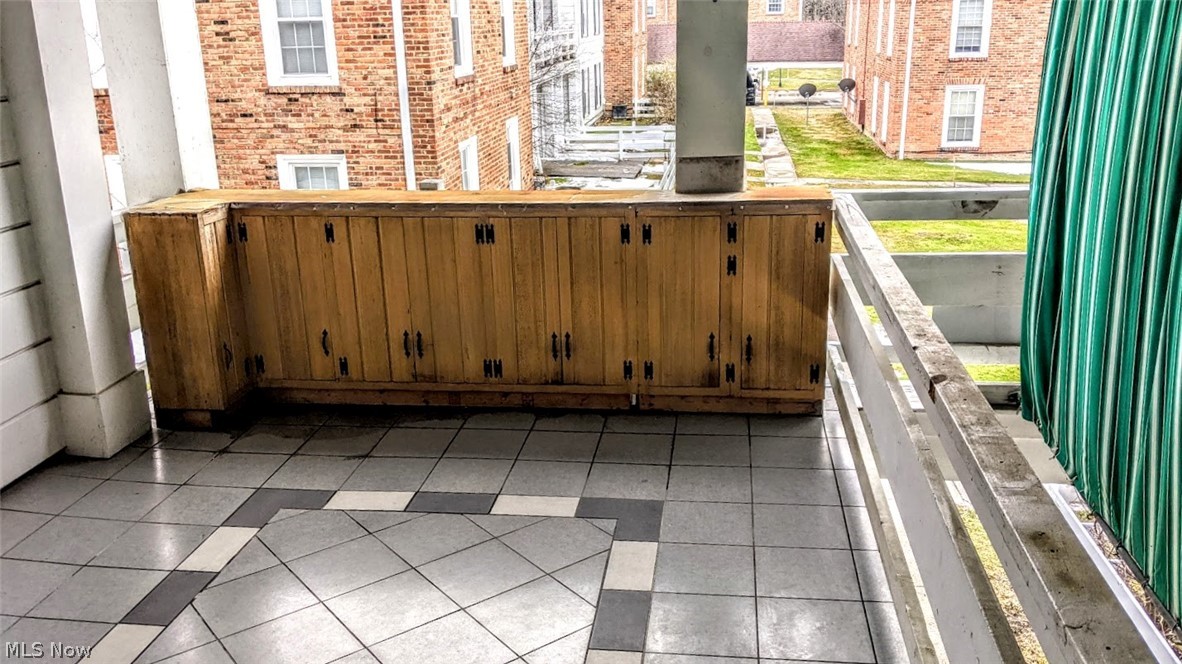 25 Trenton Square Euclid OH 44143