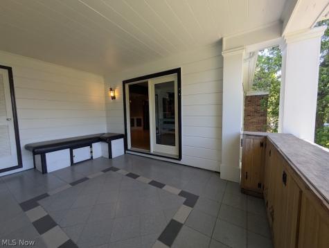 25 Trenton Square Euclid OH 44143