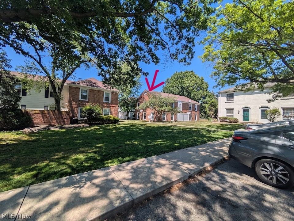 25 Trenton Square Euclid OH 44143