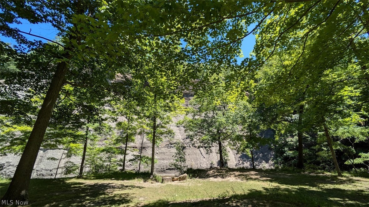 25 Trenton Square Euclid OH 44143