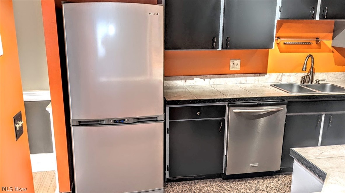 25 Trenton Square Euclid OH 44143