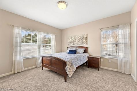 558 Colony Park Tallmadge OH 44278
