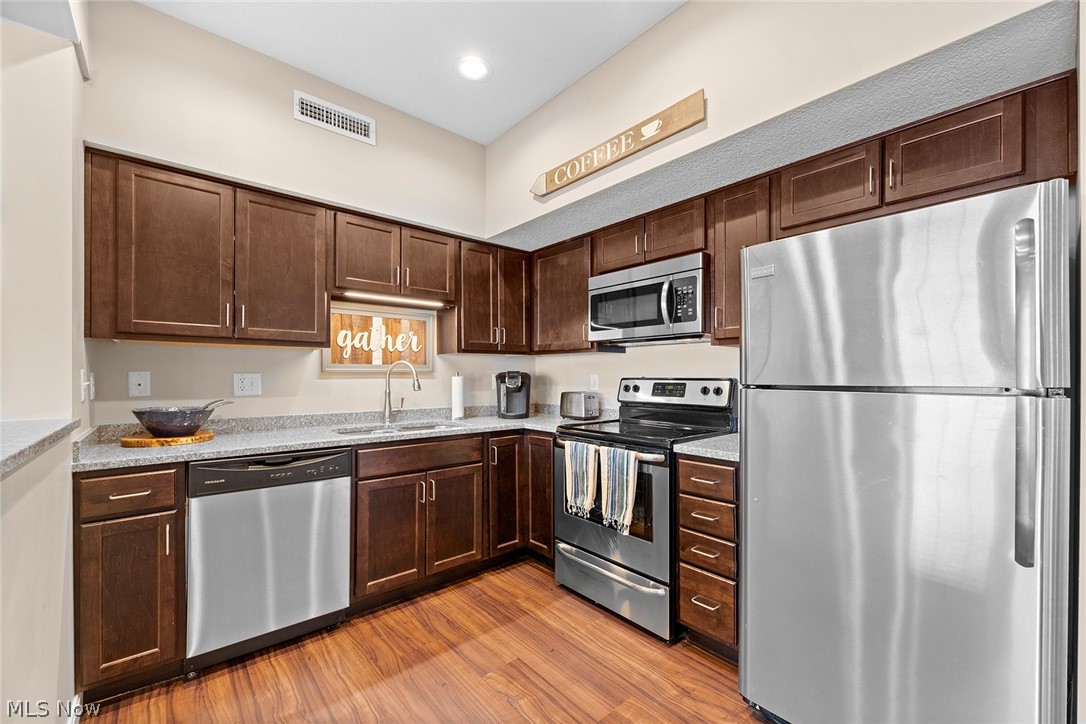 558 Colony Park Tallmadge OH 44278