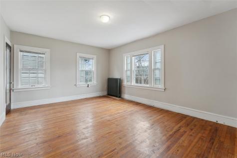 13108 Cedar Road Cleveland Heights OH 44118