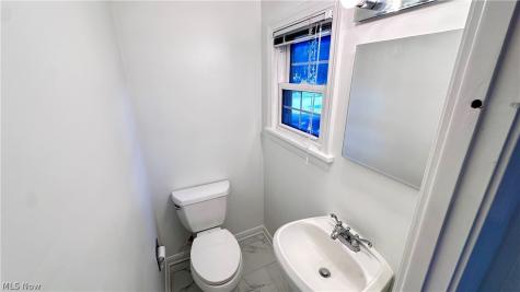 1271 Hereford Road Cleveland Heights OH 44118