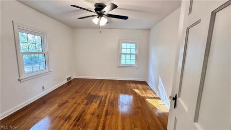 1271 Hereford Road Cleveland Heights OH 44118