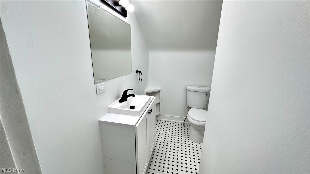 1271 Hereford Road Cleveland Heights OH 44118