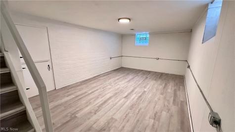 1271 Hereford Road Cleveland Heights OH 44118