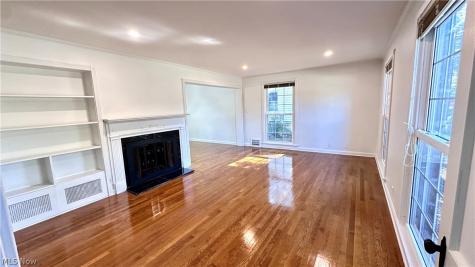 1271 Hereford Road Cleveland Heights OH 44118