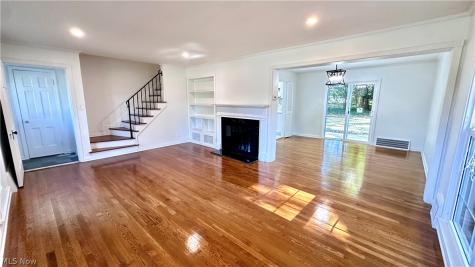 1271 Hereford Road Cleveland Heights OH 44118