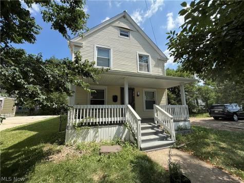 2602 Vega Avenue Cleveland OH 44113