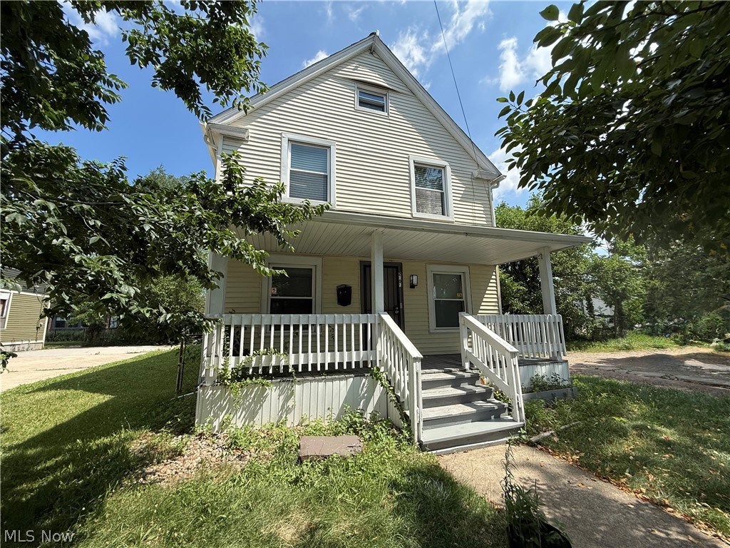 2602 Vega Avenue Cleveland OH 44113