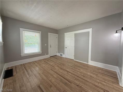 2602 Vega Avenue Cleveland OH 44113