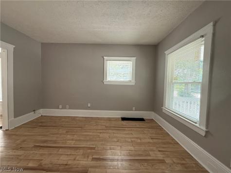2602 Vega Avenue Cleveland OH 44113