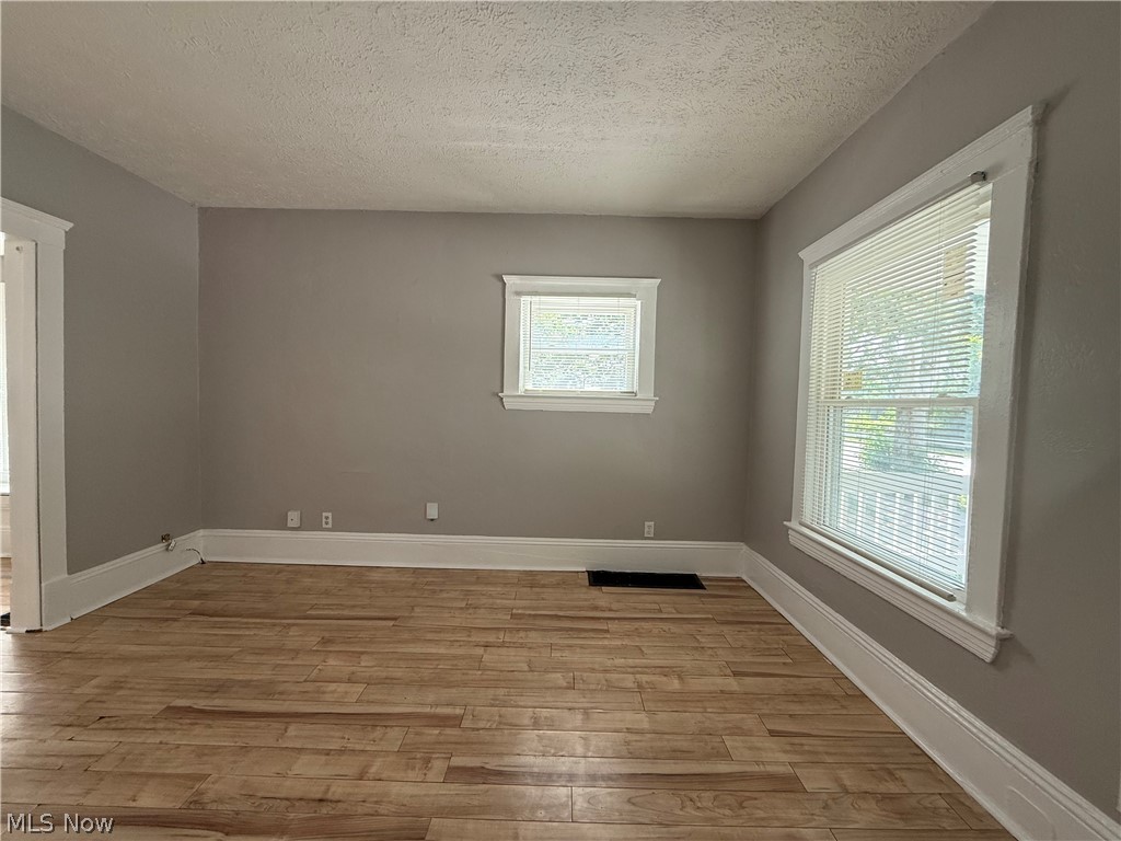 2602 Vega Avenue Cleveland OH 44113