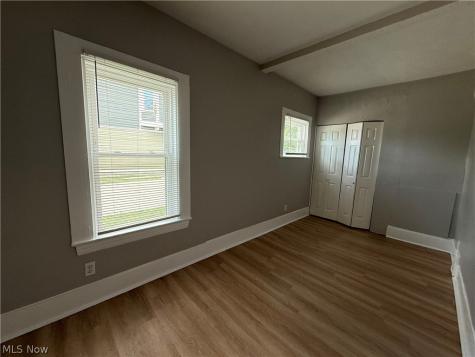 2602 Vega Avenue Cleveland OH 44113