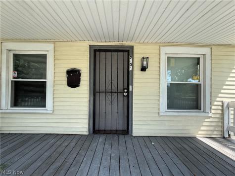 2602 Vega Avenue Cleveland OH 44113
