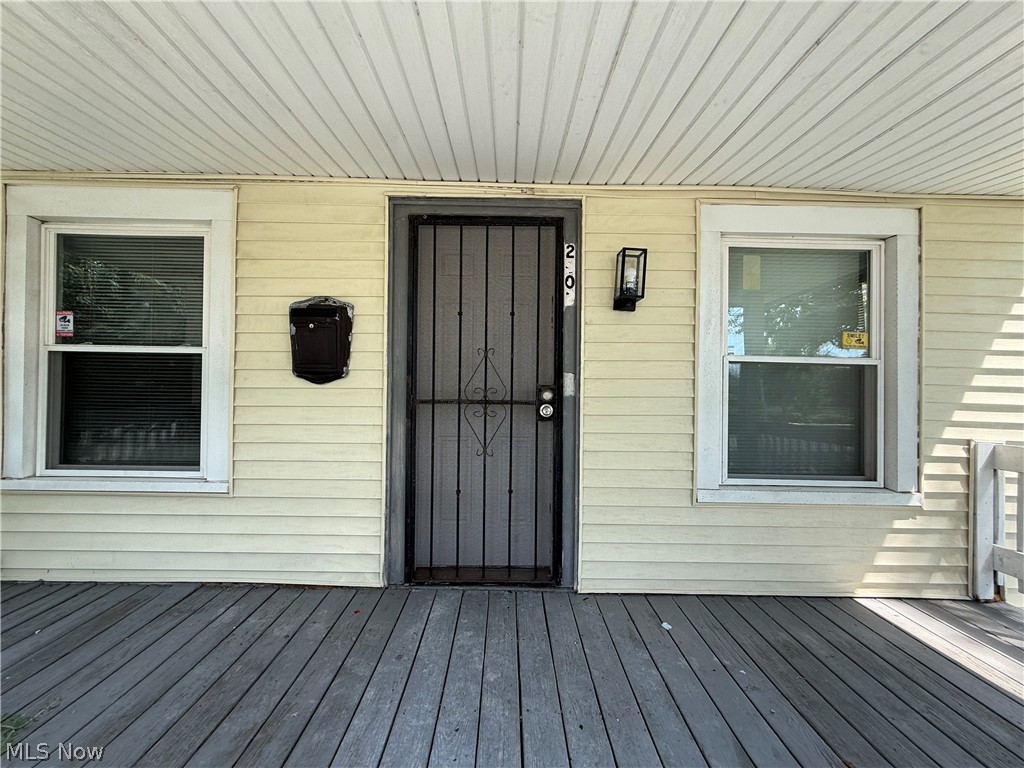 2602 Vega Avenue Cleveland OH 44113