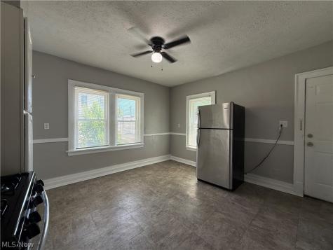 2602 Vega Avenue Cleveland OH 44113