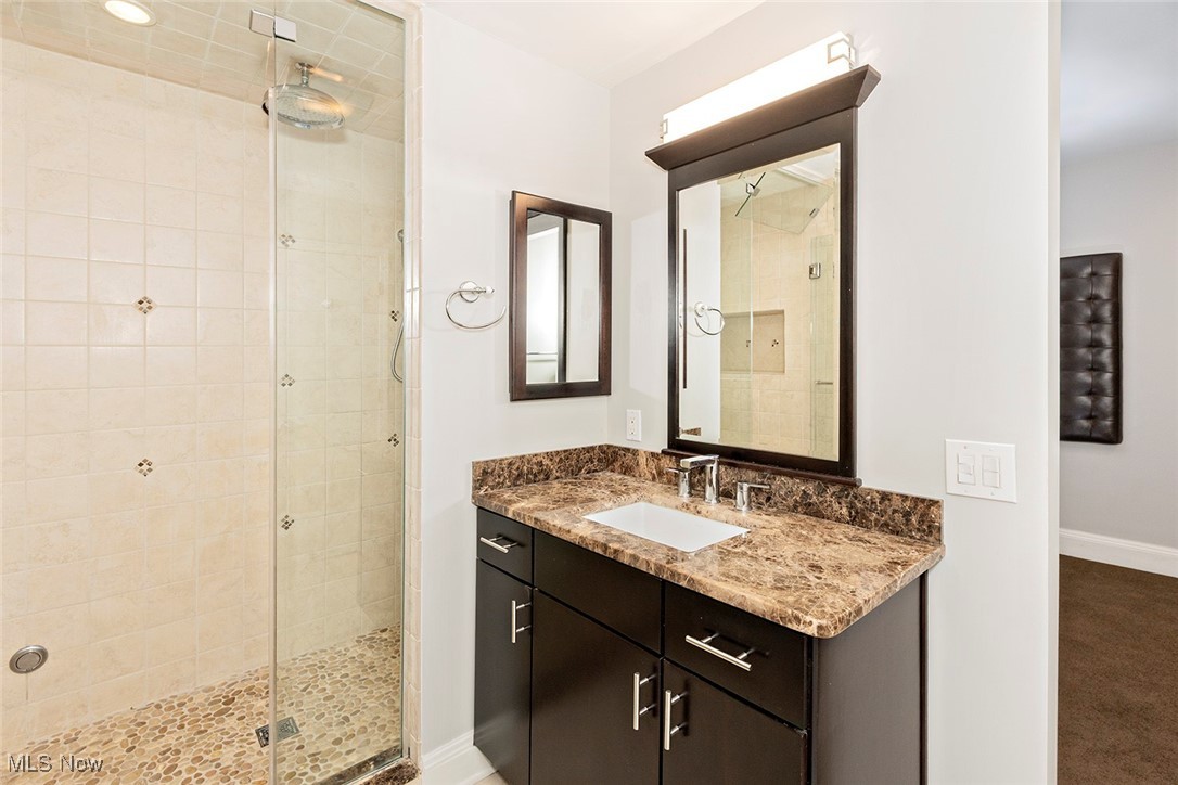 408 W Saint Clair Avenue Cleveland OH 44113