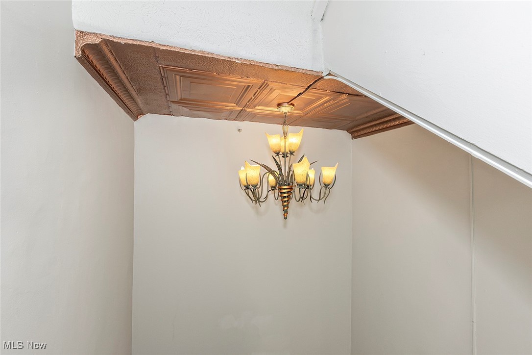 408 W Saint Clair Avenue Cleveland OH 44113