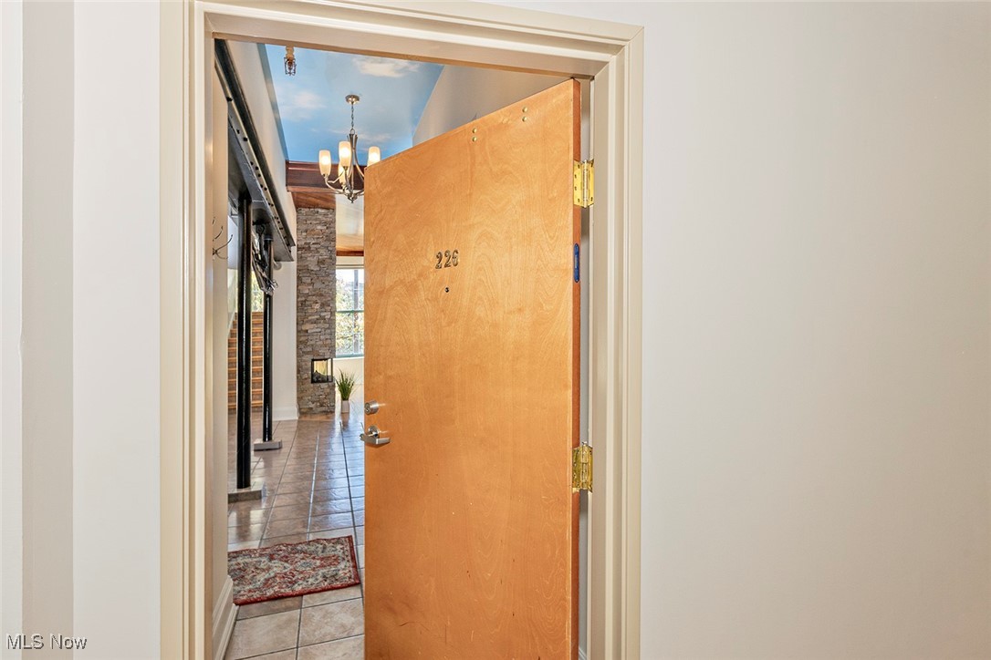 408 W Saint Clair Avenue Cleveland OH 44113