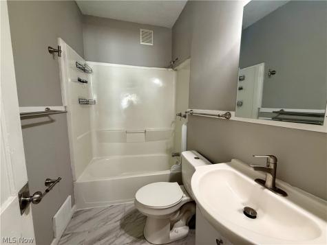 1265 Marlowe Avenue Lakewood OH 44107