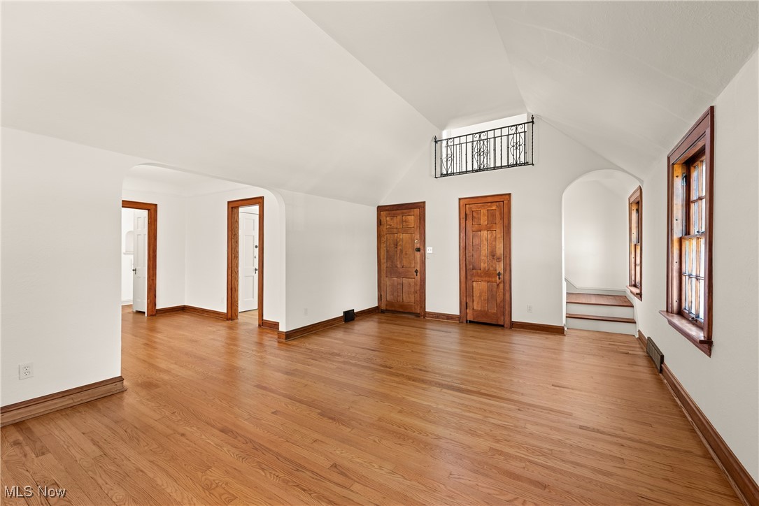 3707 Normandy Road Shaker Heights OH 44120