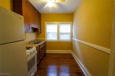 1365 Phelps Avenue Lakewood OH 44107