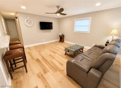 2065 Hackberry Street Akron OH 44301