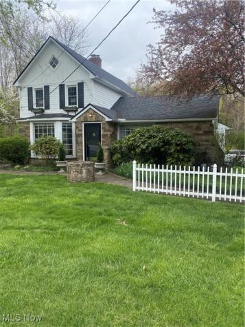 35755 Miles Road Moreland Hills OH 44022