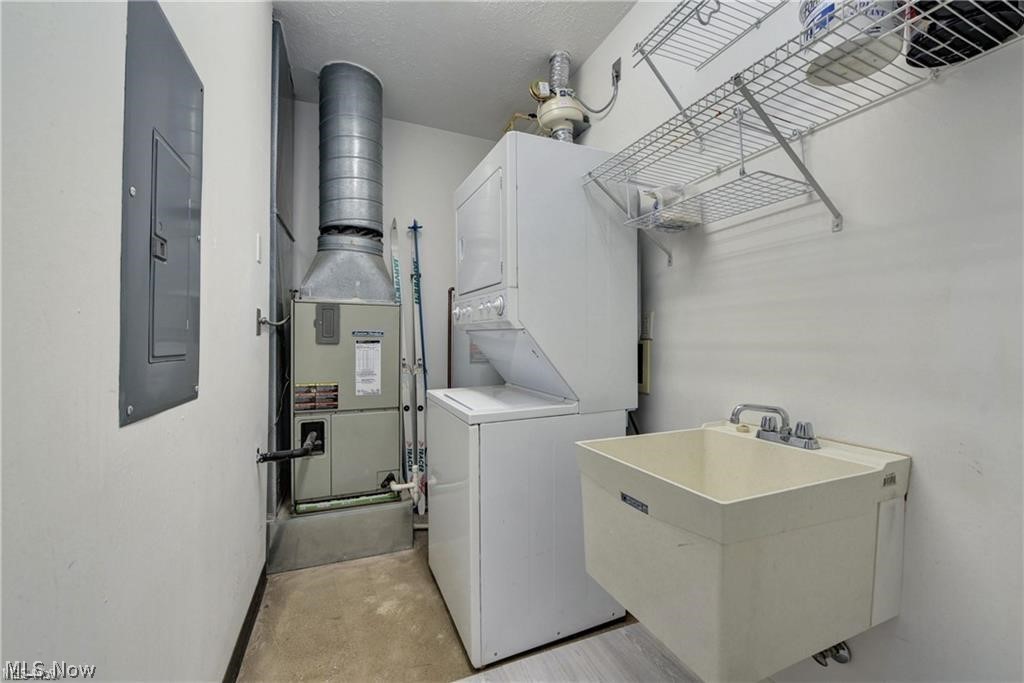 1104 Prospect Cleveland OH 44115
