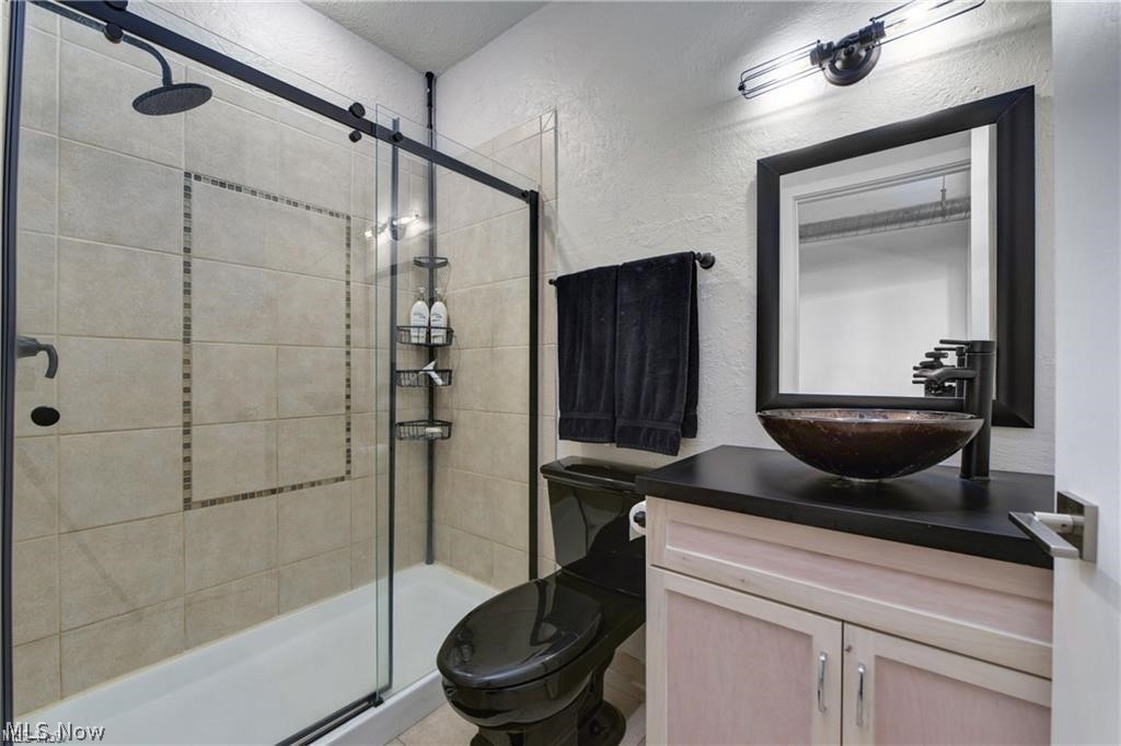 1104 Prospect Cleveland OH 44115
