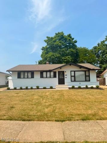 1262 Golden Gate Boulevard Mayfield Heights OH 44124